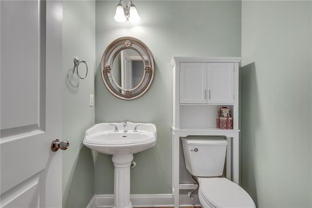 1387 Village Creek SE Circle, Atlanta, GA 30316