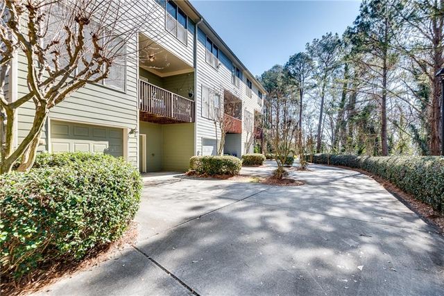 1387 Village Creek SE Circle, Atlanta, GA 30316