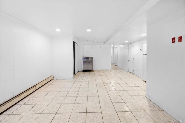 2535 Bayside Lane, Flushing, NY 11358