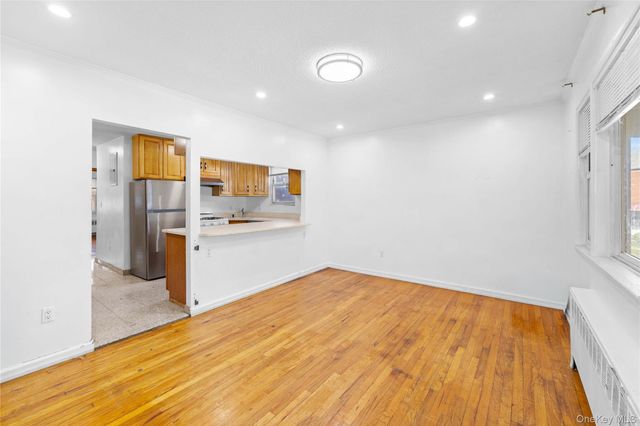 2535 Bayside Lane, Flushing, NY 11358
