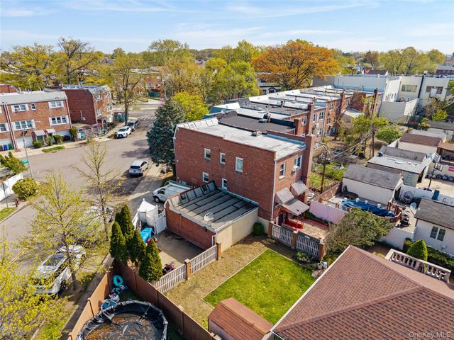 2535 Bayside Lane, Flushing, NY 11358