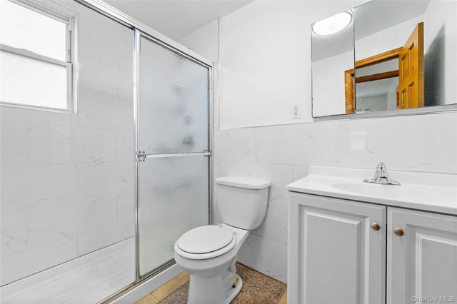 2535 Bayside Lane, Flushing, NY 11358