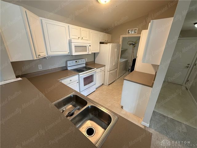 3127 Alexander Place 205, Beavercreek, OH 45431