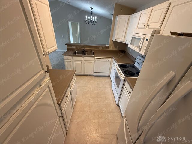 3127 Alexander Place 205, Beavercreek, OH 45431