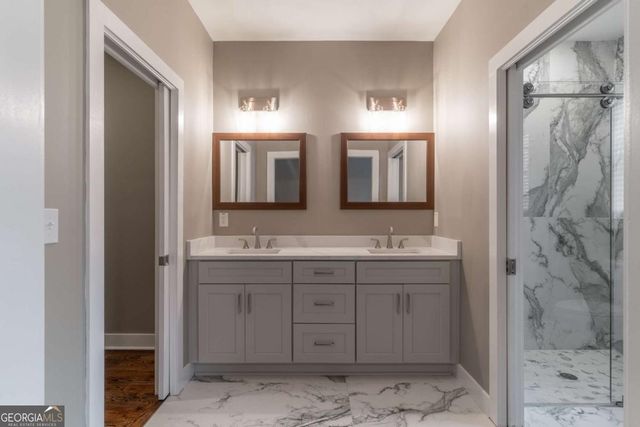 229 Little Brook Drive, Woodstock, GA 30188