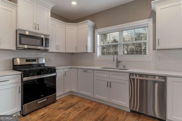 229 Little Brook Drive, Woodstock, GA 30188