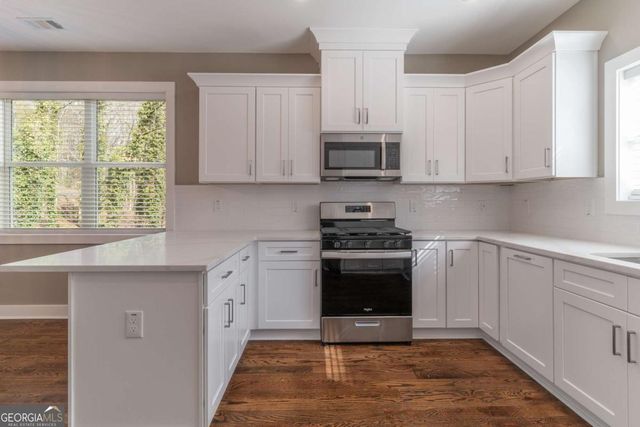 229 Little Brook Drive, Woodstock, GA 30188