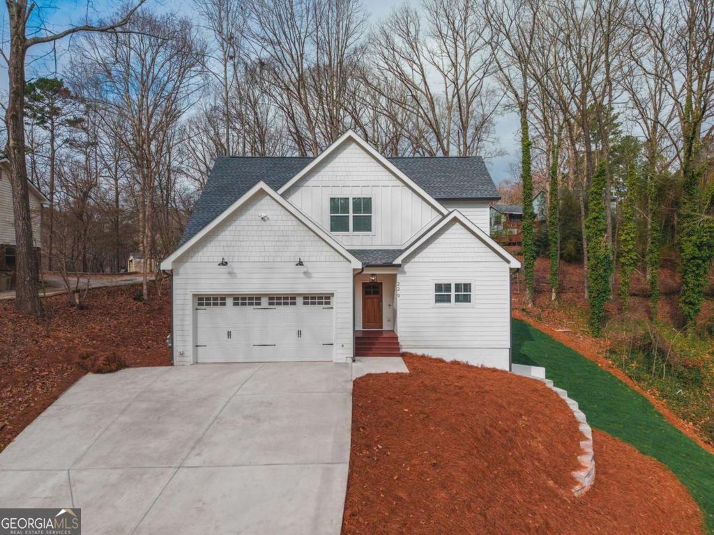 229 Little Brook Drive, Woodstock, GA 30188