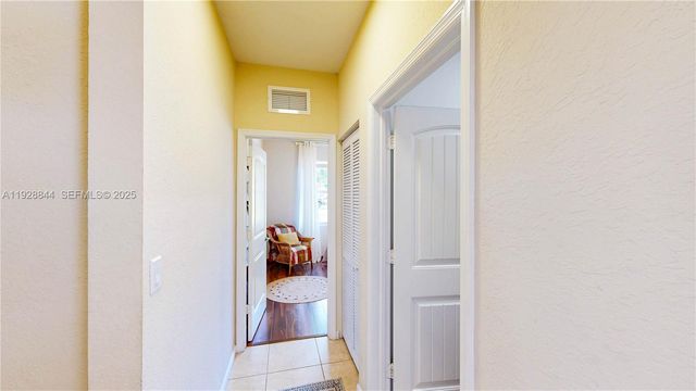 3090 SE 7th Ct, Homestead, FL 33033