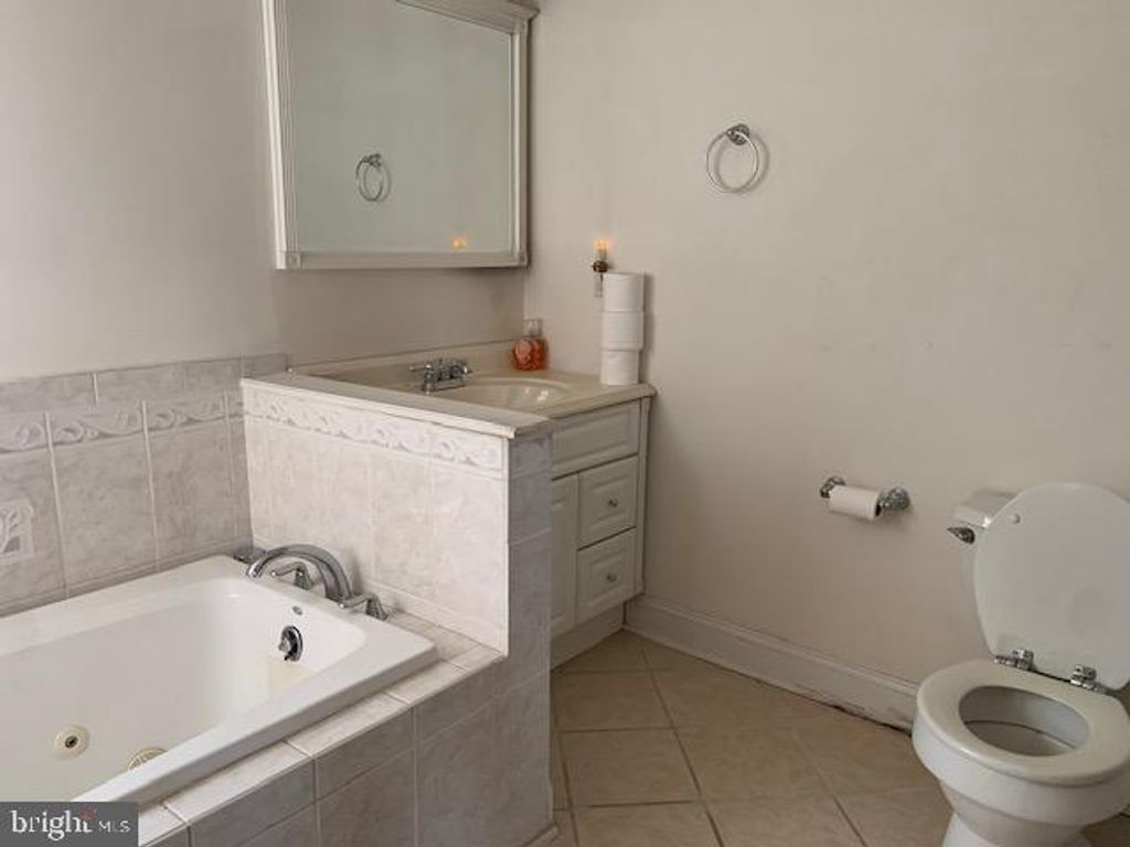 Image 12 of property listing at 1900 MONUMENTAL RD, Baltimore, MD 21222