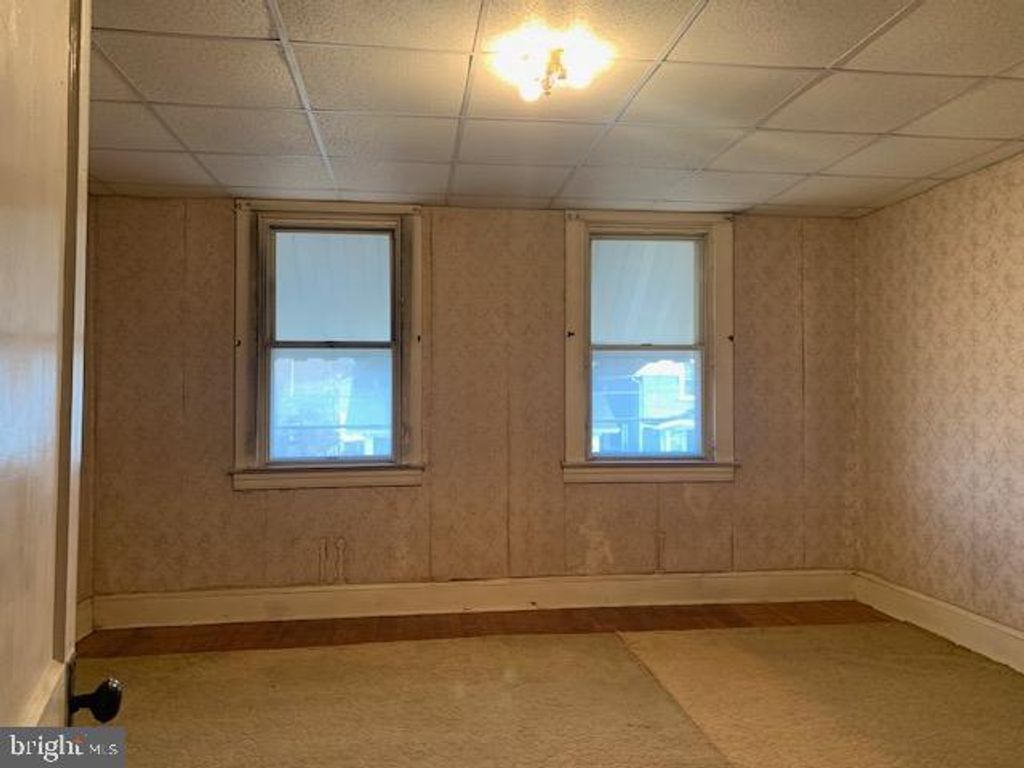 Image 18 of property listing at 1900 MONUMENTAL RD, Baltimore, MD 21222