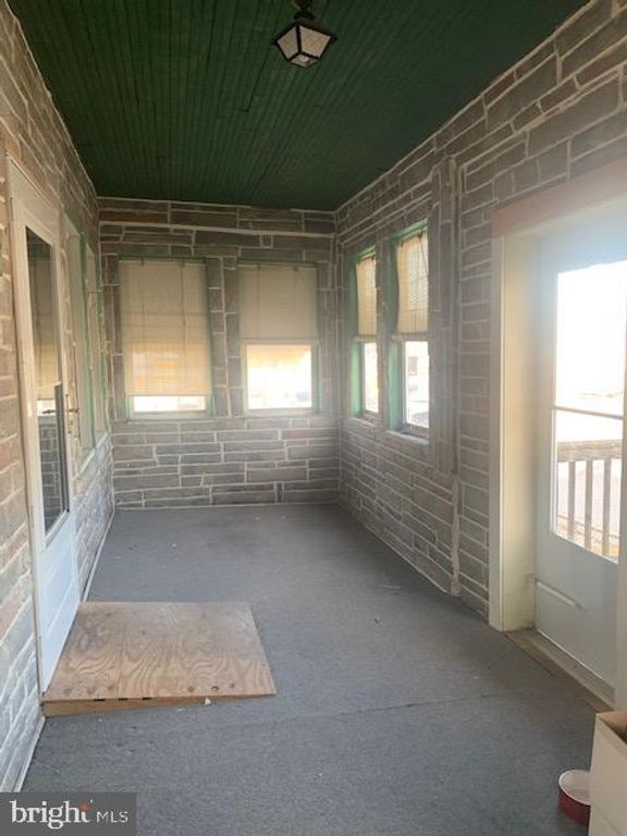 Image 2 of property listing at 1900 MONUMENTAL RD, Baltimore, MD 21222