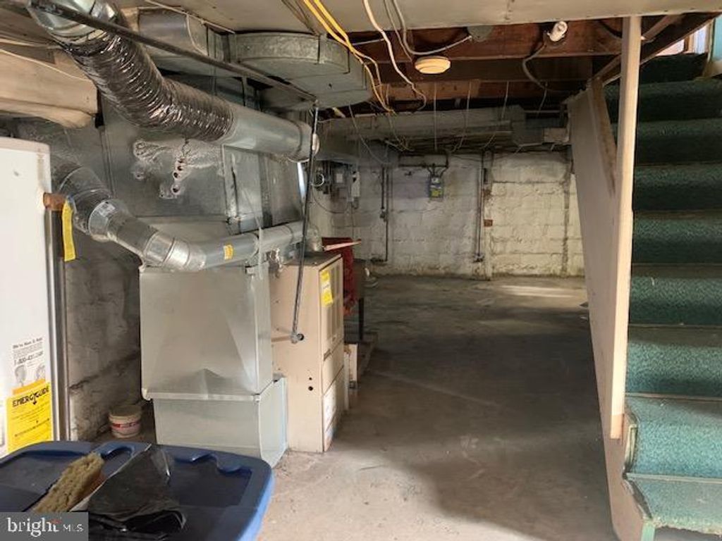 Image 23 of property listing at 1900 MONUMENTAL RD, Baltimore, MD 21222