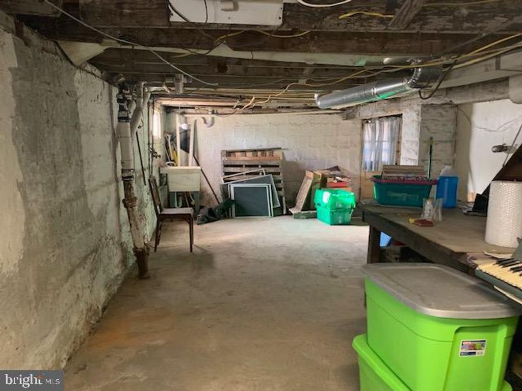 Image 27 of property listing at 1900 MONUMENTAL RD, Baltimore, MD 21222