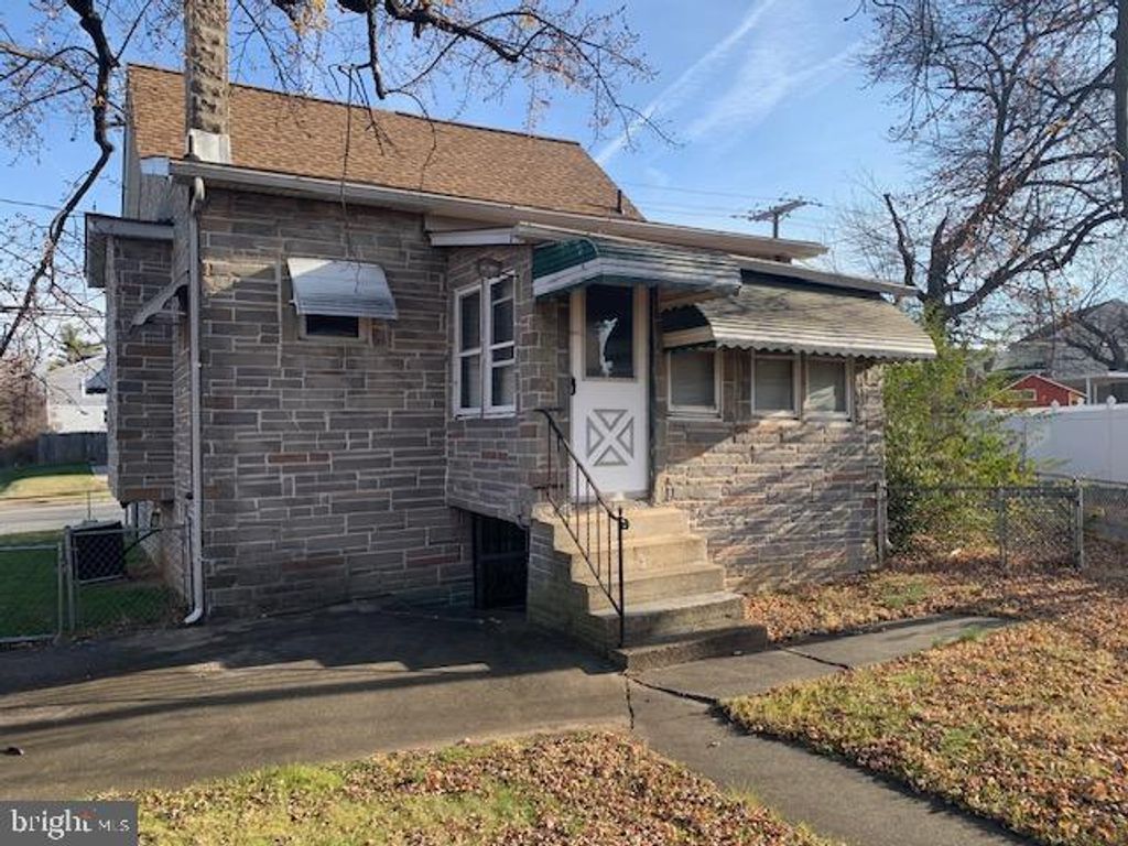 Image 32 of property listing at 1900 MONUMENTAL RD, Baltimore, MD 21222