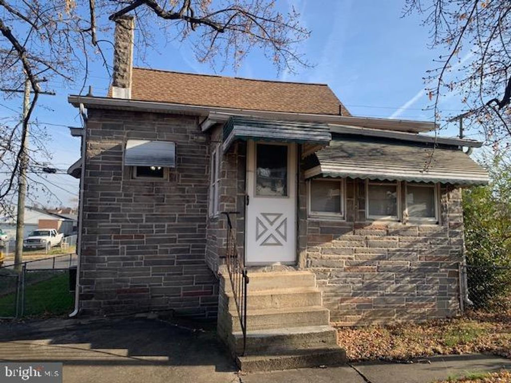 Image 4 of property listing at 1900 MONUMENTAL RD, Baltimore, MD 21222