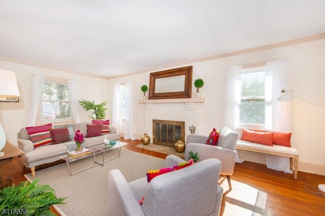 29 Norwood Ave, Montclair Twp., NJ 07043