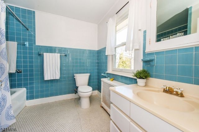 29 Norwood Ave, Montclair Twp., NJ 07043