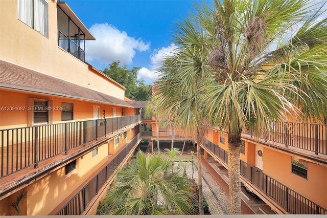 430 Commodore Drive 304, Plantation, FL 33325
