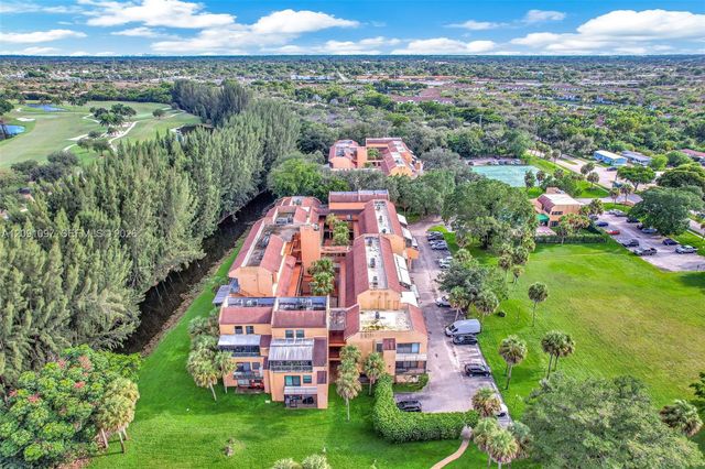 430 Commodore Drive 304, Plantation, FL 33325