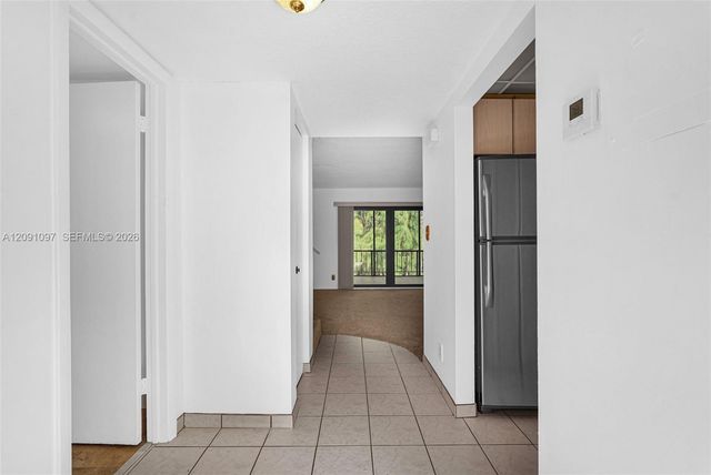 430 Commodore Drive 304, Plantation, FL 33325