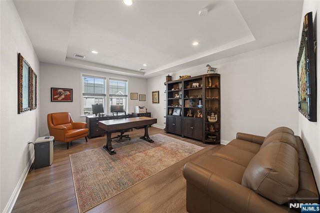 182 E Woodmont Circle 182, River Vale, NJ 07675