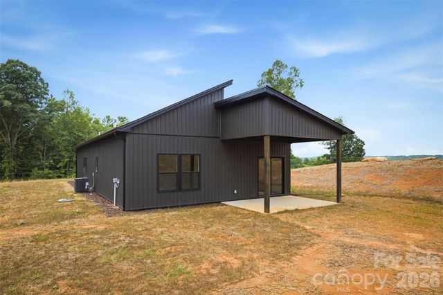 917 Overlook Drive SW, Lenoir, NC 28645