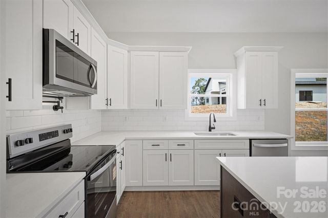 917 Overlook Drive SW, Lenoir, NC 28645
