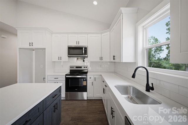 917 Overlook Drive SW, Lenoir, NC 28645