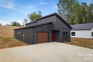 917 Overlook Drive SW, Lenoir, NC 28645