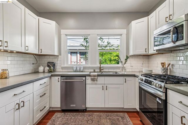 666 46th St, Oakland, CA 94609