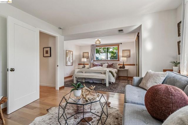 666 46th St, Oakland, CA 94609