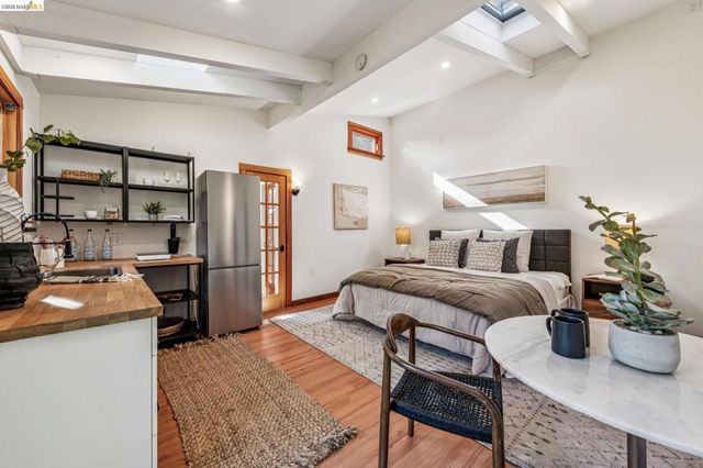 666 46th St, Oakland, CA 94609