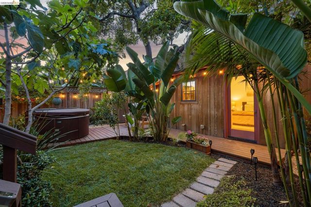 666 46th St, Oakland, CA 94609