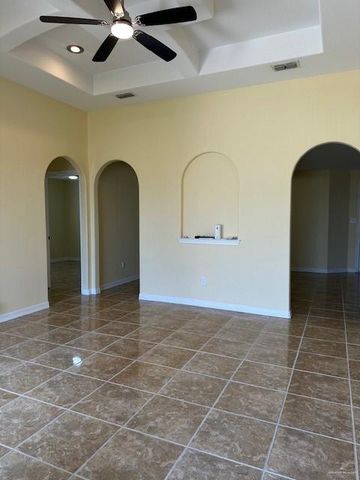 1502 W Kennedy Avenue, Alton, TX 78573