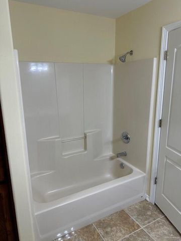 1502 W Kennedy Avenue, Alton, TX 78573