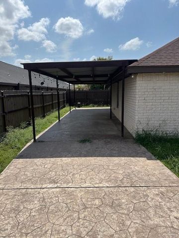 1502 W Kennedy Avenue, Alton, TX 78573
