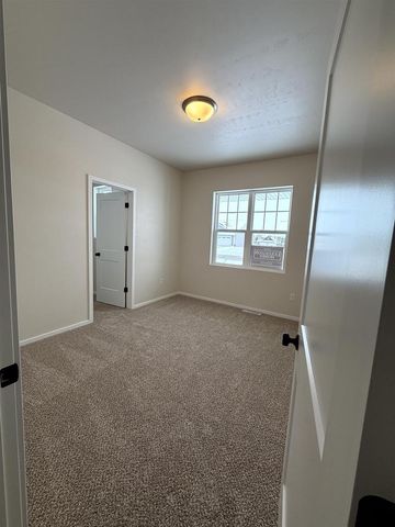 N9355 GEMSTONE COURT, Appleton, WI 54915