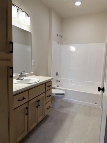 N9355 GEMSTONE COURT, Appleton, WI 54915