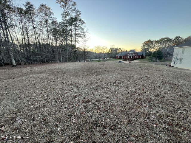 Woodhaven Drive, Carthage, MS 39051