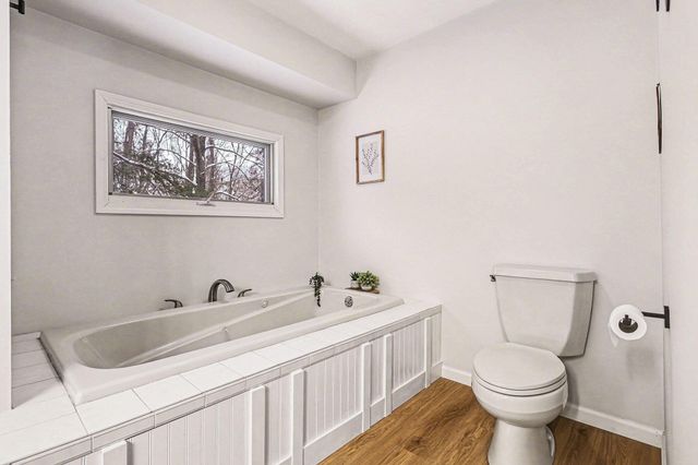 8401 N 39th Street, Augusta, MI 49012