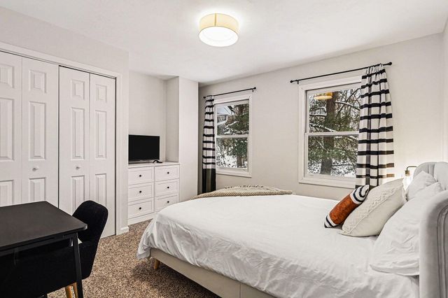 8401 N 39th Street, Augusta, MI 49012