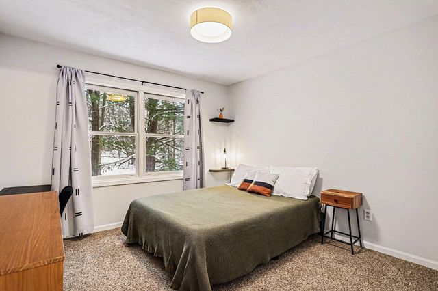 8401 N 39th Street, Augusta, MI 49012