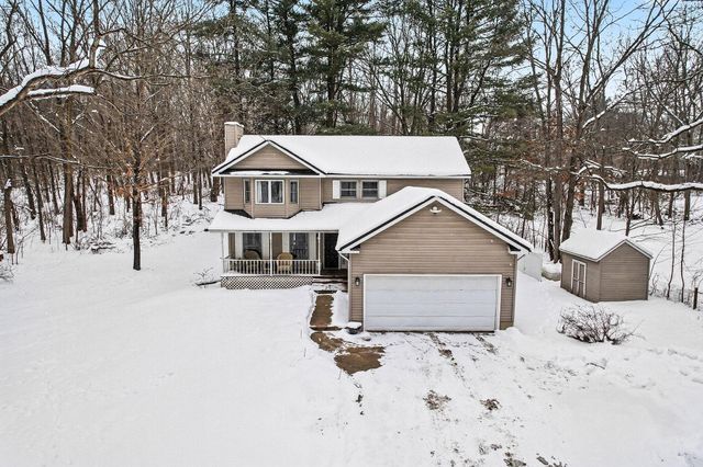 8401 N 39th Street, Augusta, MI 49012