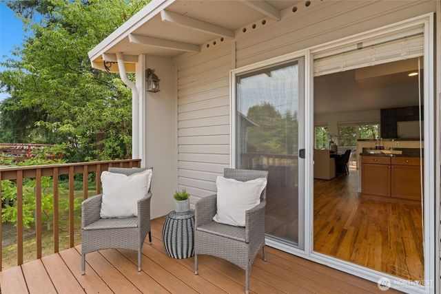 16639 SE 26th Place, Bellevue, WA 98008