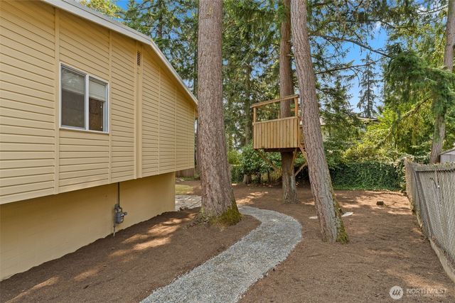 16639 SE 26th Place, Bellevue, WA 98008