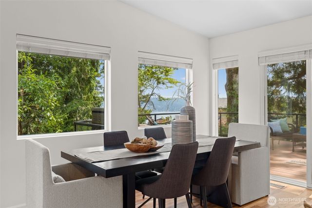 16639 SE 26th Place, Bellevue, WA 98008