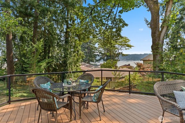 16639 SE 26th Place, Bellevue, WA 98008