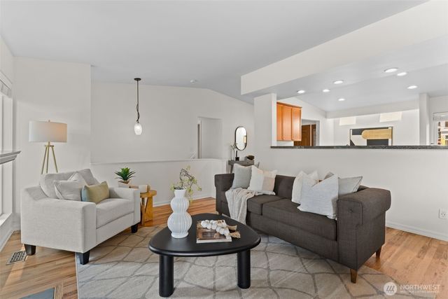 16639 SE 26th Place, Bellevue, WA 98008
