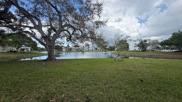 319 Newport V, Deerfield Beach, FL 33442